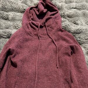 Athleta 100% Cashmere Burgundy Sweater hoodie with pocket, Small